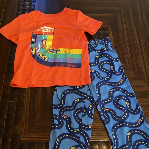 (2) boys pajama sets - Picture 3 of 4